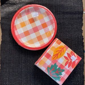 Fall party plates and napkins NWT